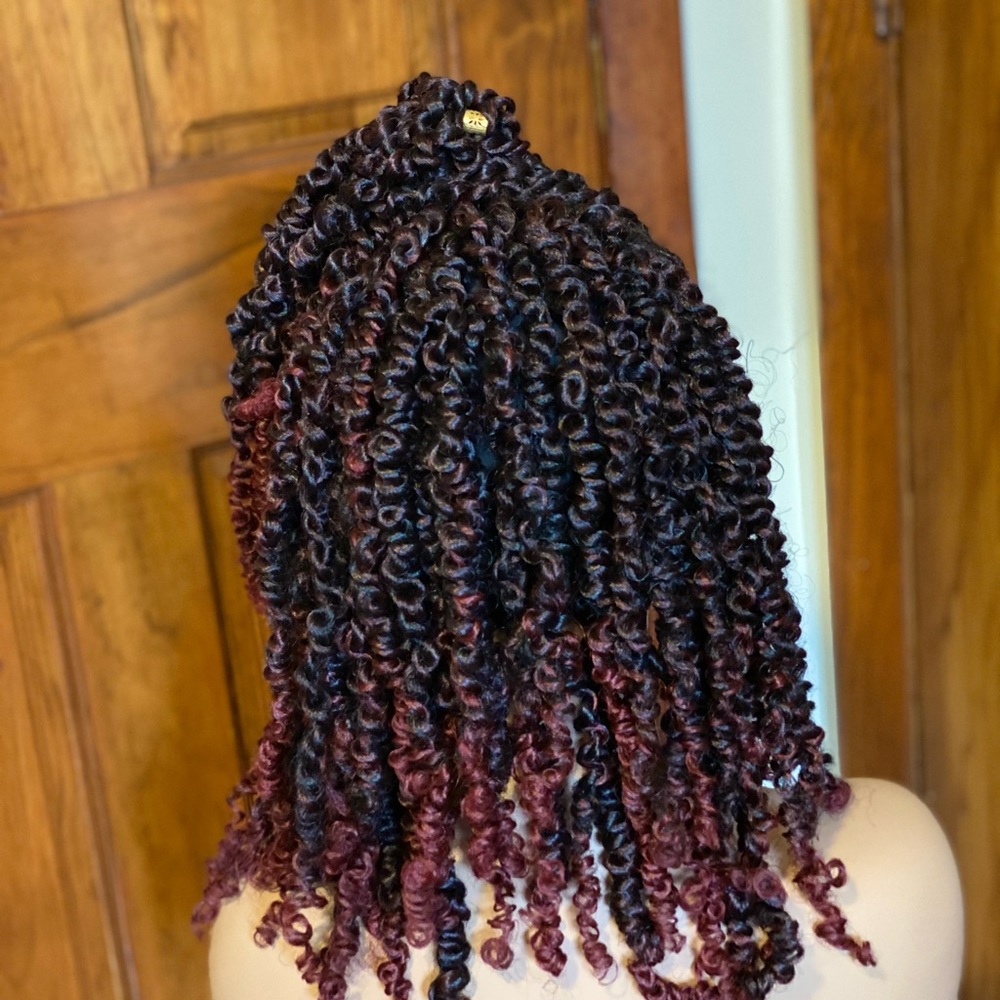 Spring Twist Wig - Picture 4 of 5